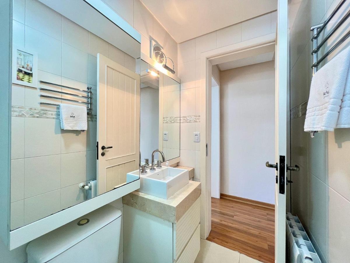 Apto 2dorm 500m Rua Coberta By Achei Apartamento Gramado